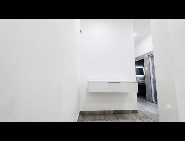 3 BEDROOM APARTMENT FOR SALE IN GLENWOOD